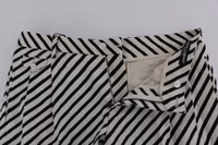 شورت كاجوال من القنب مخطط بالأبيض والأسود 4