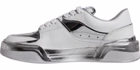 أحذية رياضية منخفضة الساق بيضاء وفضية من الجلد 4