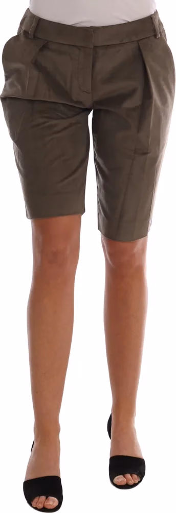 شورت برمودا بني من المخمل
