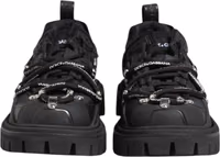 حذاء رياضي تريكينغ أسود منخفض الرقبة برباط 1